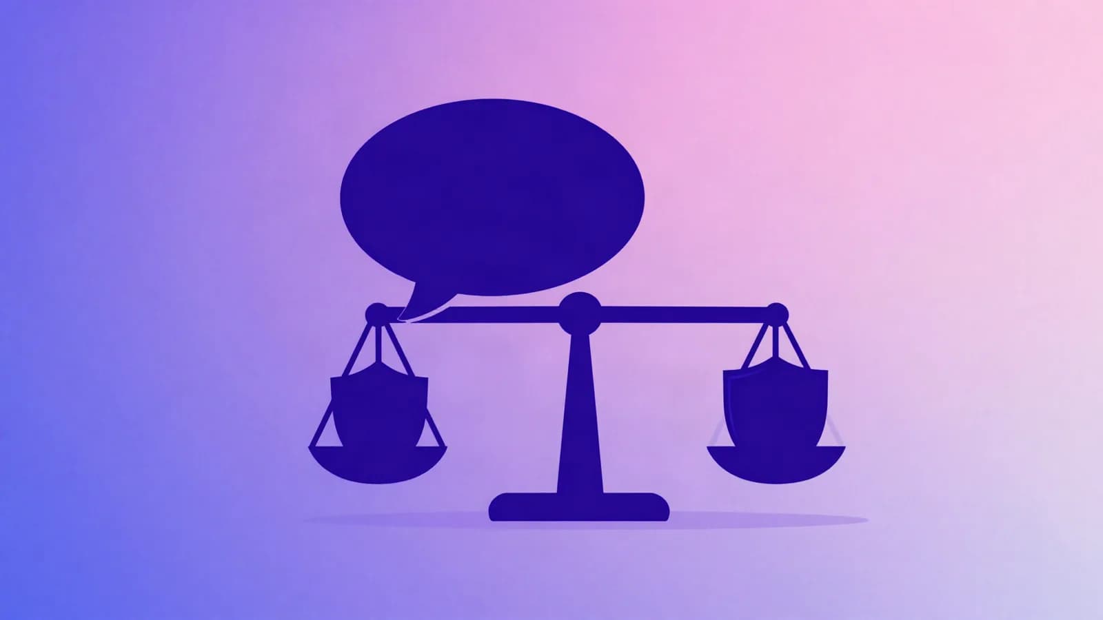 Ilustração de uma balança em equilíbrio com um balão de fala de um lado e um escudo do outro, em tons de índigo, violeta e rosa